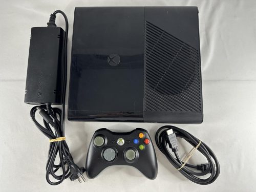 Xbox 360 E Zwart 250 GB + Controller & Kabels