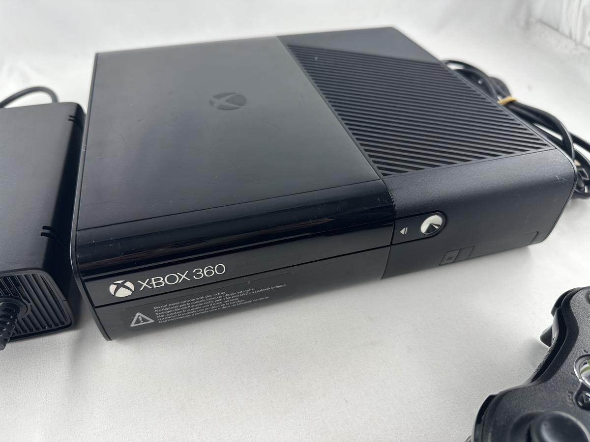 Xbox 360 E Console Zwart 500 GB + Controller & Kabels - Afbeelding 2