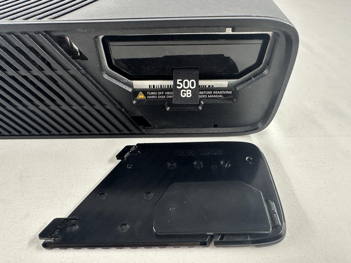 Xbox 360 E Console Zwart 500 GB + Controller & Kabels - Afbeelding 9