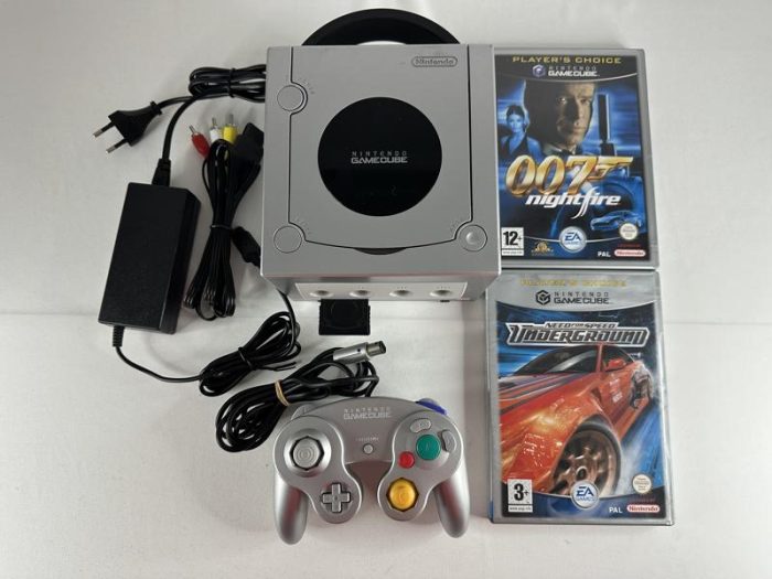 Nintendo Gamecube Zilver + Controller & Games