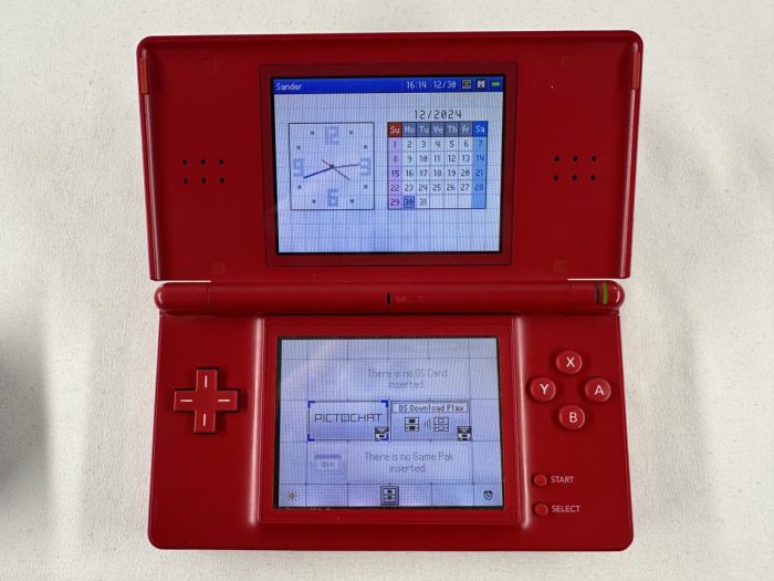 Nintendo DS Lite Rood + oplader - Afbeelding 2