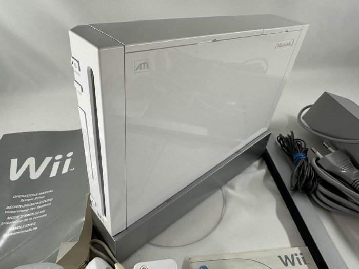 Nintendo Wii console - Wii Sports bundel + Controller & Nunchuck - Afbeelding 2