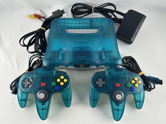 Nintendo 64 Console Clear blue + 2 Controllers - N64