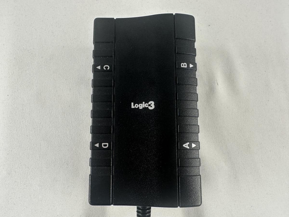 Multi Link 2 - Adaptateur Multi-manettes Playstation 2 Logic 3