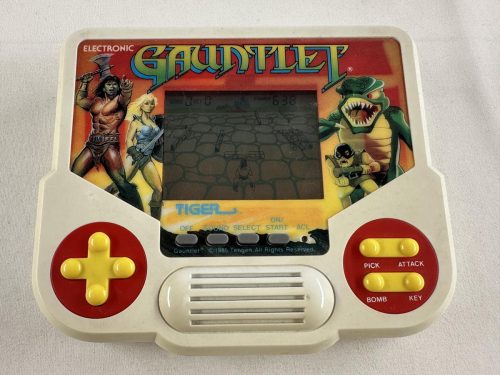 Tiger Electronics Gauntlet handheld