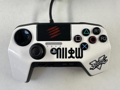 Street Fighter V Arcade Fight Pad Pro wit - Madcatz - PS3 & PS4