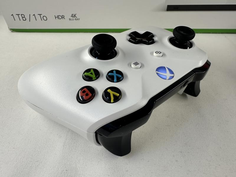 Xbox One S wit 1 TB Console in doos + Controller - Afbeelding 6