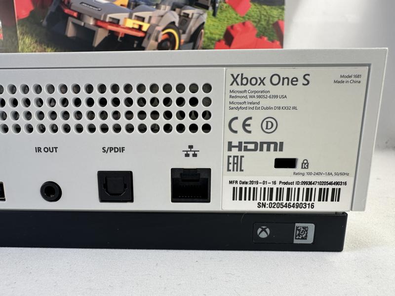 Xbox One S wit 1 TB Console in doos + Controller - Afbeelding 16