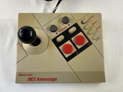 Nintendo NES Advantage Joystick Controller - NES-026 - verkleurd