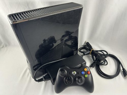 Xbox 360 S/ Slim Console Glans Zwart + 250 GB HD, Controller en kabels