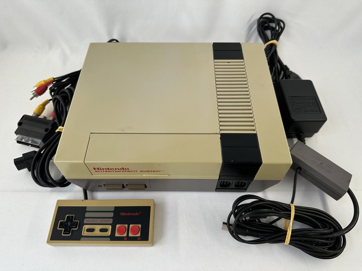 Nintendo NES + Controller & kabels - Verkleurd - Afbeelding 3