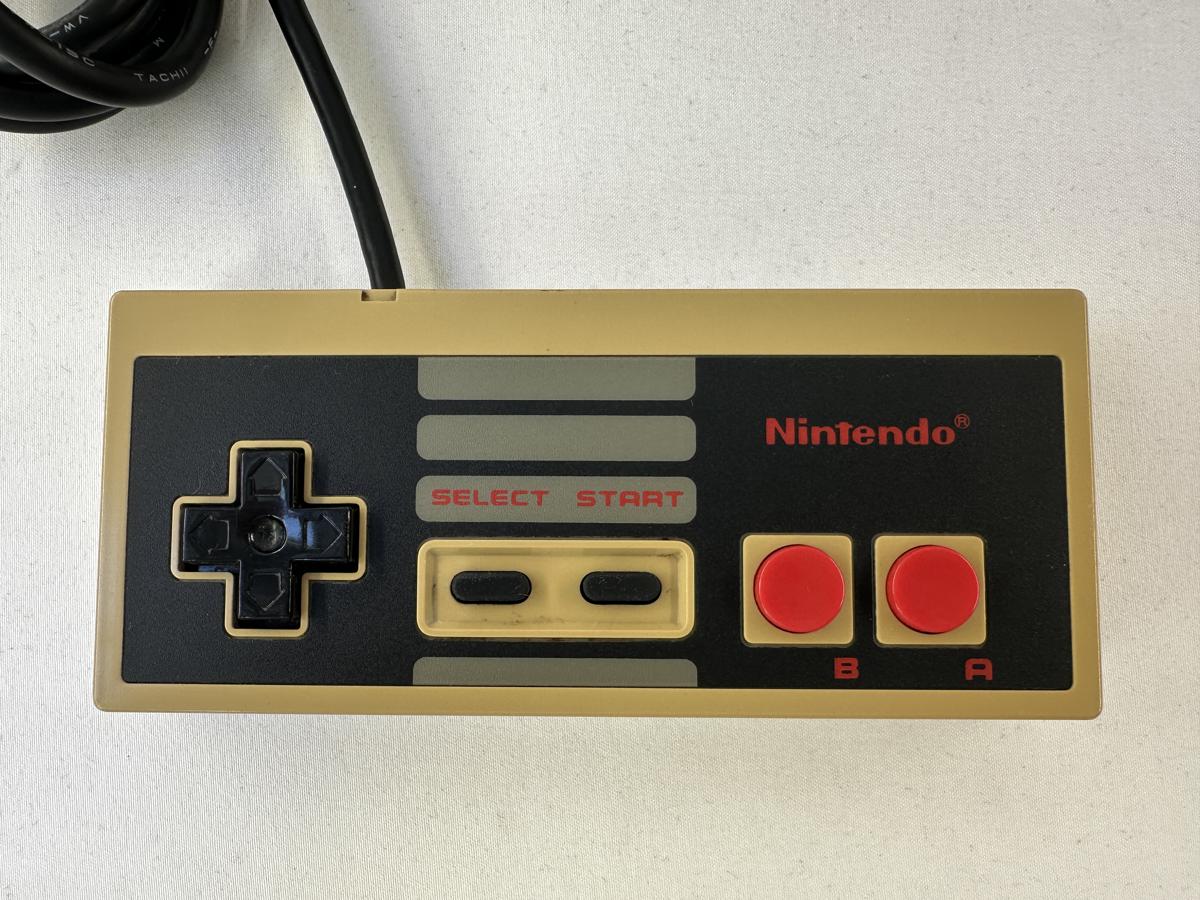 Nintendo NES + Controller & kabels - Verkleurd - Afbeelding 5