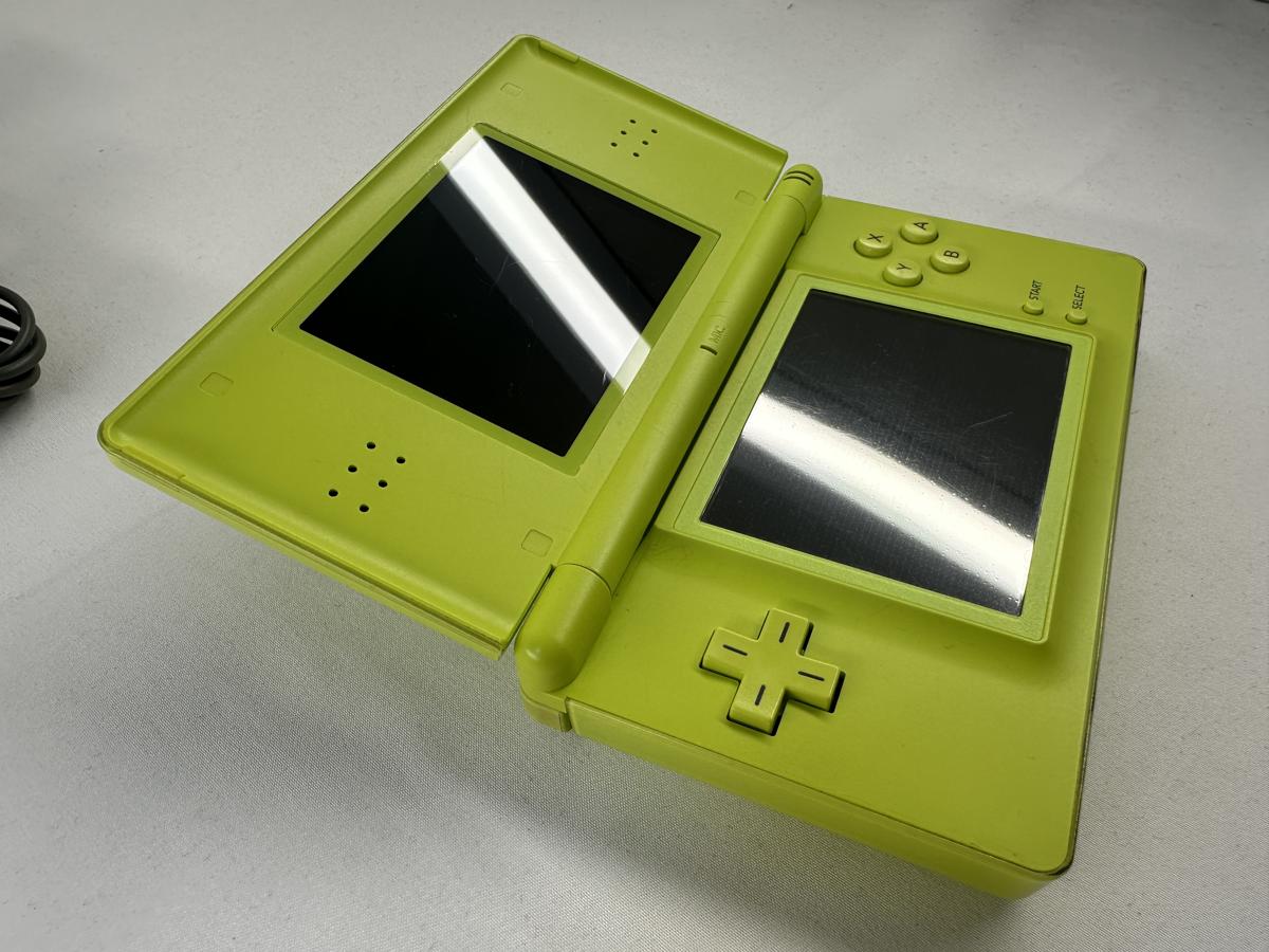 Nintendo DS Lite Lime Groen handheld spelcomputer + oplader - Afbeelding 3