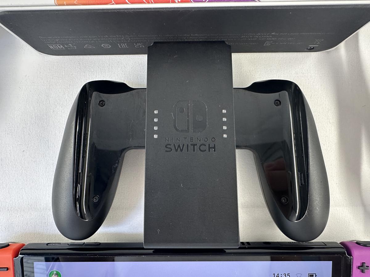 Nintendo Switch OLED Pokemon Scarlet & Violet Limited Edition - Afbeelding 4