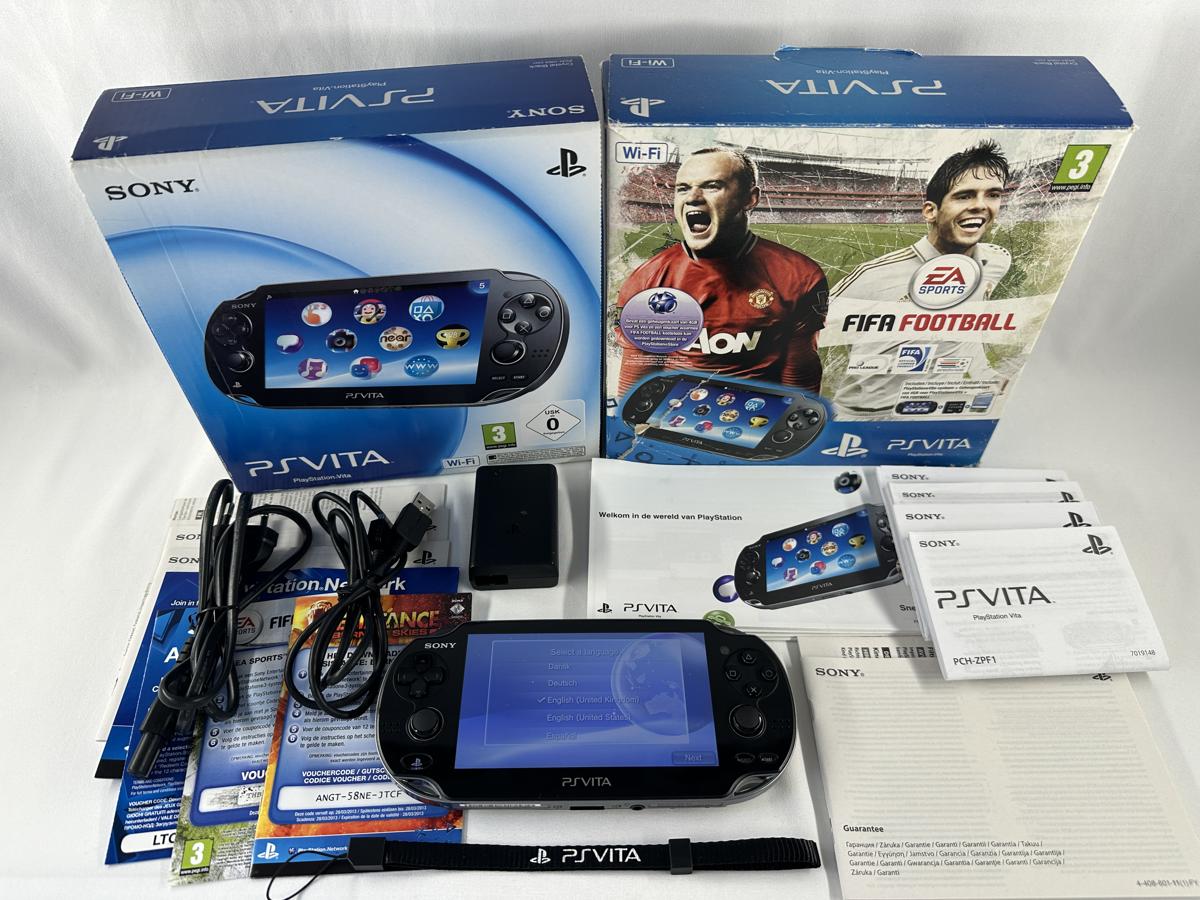 PS Vita Crystal Black FIFA Football Bundel Compleet - PCH-1004 - Nette staat